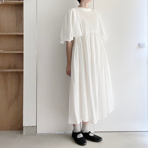 リネン ワンピース ふんわり 大人のワンピース ベージュ