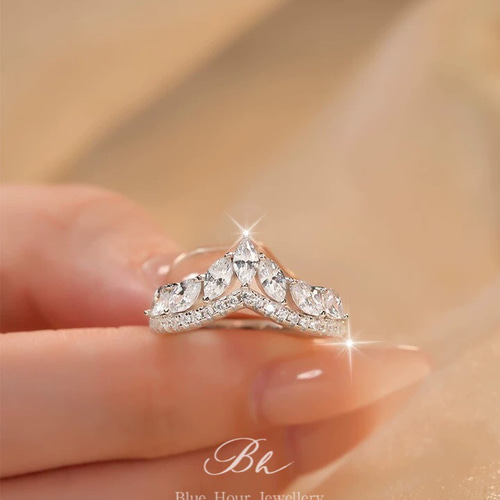 キラキラ❗️１ct✨ダイヤモンド✨ゴールド✨リング✨約12号✨指輪 指輪 レディース お花 ダイヤリング フラワー 回る サイズフリー