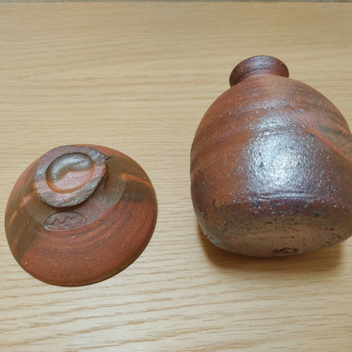 □備前焼の酒器セット□ おちょこ・ぐい呑み・徳利 東児の花窯 □備前焼の酒器セット□ おちょこ・ぐい呑み・徳利 東児の花窯