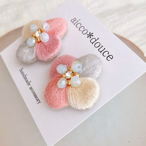 Pippiさま専用‼️お纏めでスワロフスキーのピアノ❣️ ピアス スノードロップ / HARIO Lampwork Factory ハリオランプ