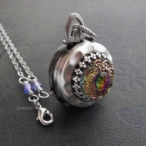 チェコガラスボタン ロケット 花のフォトロケット ネックレス