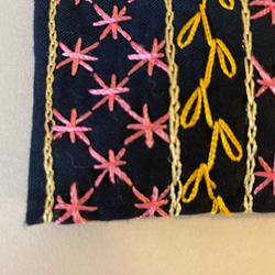 アフガニスタンの刺繍ポーチ ＜手作り＆フェアトレード＞ by Negina【国内送料無料】 3枚目の画像