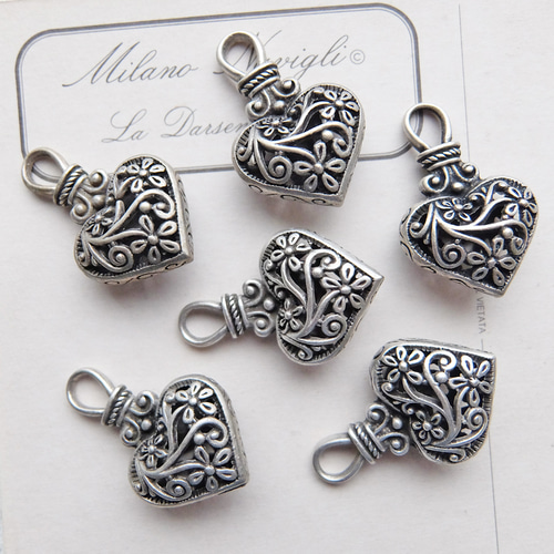 透かしパーツ・ハートチャーム アンティークシルバー ［3個販売