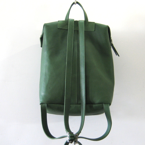 【美品】muku MONTEROSA 本革リュック　オリーブグリーン 美品】muku MONTEROSA 本革リュック オリーブグリーン