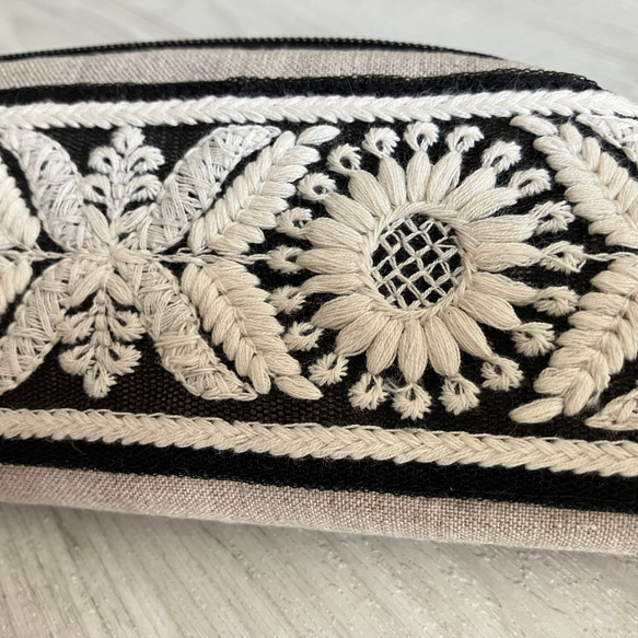 刺繍リボン（BLACK）のメガネケース・ペンケース  マチなし 3枚目の画像