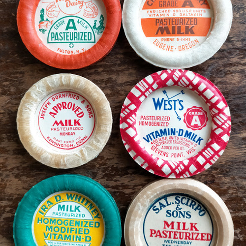 9/10まで☆ビンテージミルクキャップ1000個！　大量　海外紙モノ 9/10まで☆ビンテージミルクキャップ1000個！ 大量 海外紙モノ 9/10