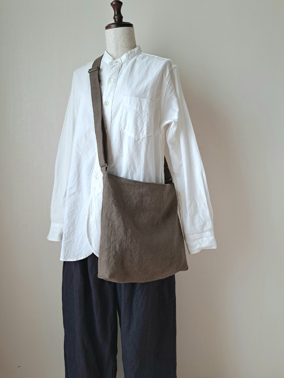 リネンのくったりショルダーバッグ 5枚目の画像