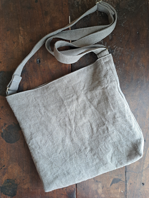 リネンのくったりショルダーバッグ 12枚目の画像
