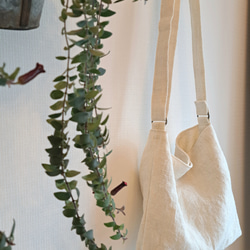 リネンのくったりショルダーバッグ 9枚目の画像