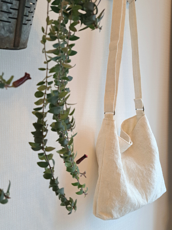 リネンのくったりショルダーバッグ 9枚目の画像