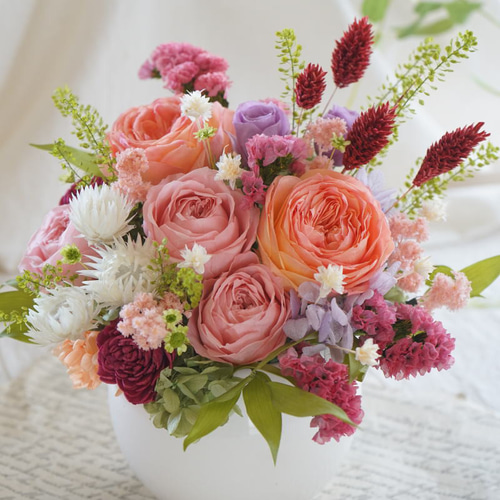 アプリコットピンクローズの華やかアレンジ～プリザーブドフラワー