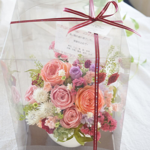 アプリコットピンクローズの華やかアレンジ～プリザーブドフラワー