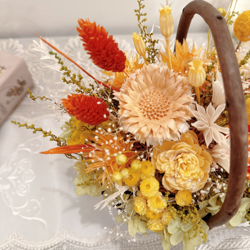 人気 ビタミンカラー オレンジ 華やかな 花籠 還暦 古希 祝 母の日