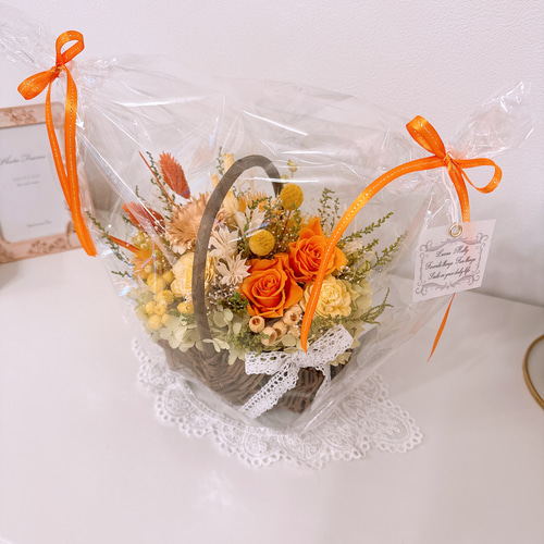 人気 ビタミンカラー オレンジ 華やかな 花籠 還暦 古希 祝 母の日