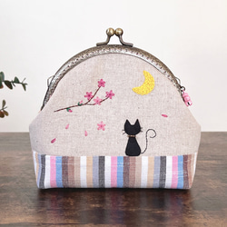 ＊会津木綿＊猫と月と桜の刺繍　がま口お化粧ポーチ（限定柄）《受注製作》 2枚目の画像