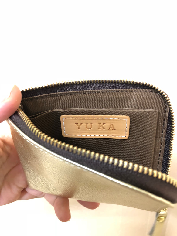 【ミラーゴールド】ゴートレザーのスリムなミニ財布　L字型 16枚目の画像