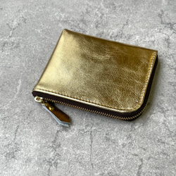 【新色・ミラーゴールド】ゴートレザーのスリムなミニ財布　L字型 2枚目の画像