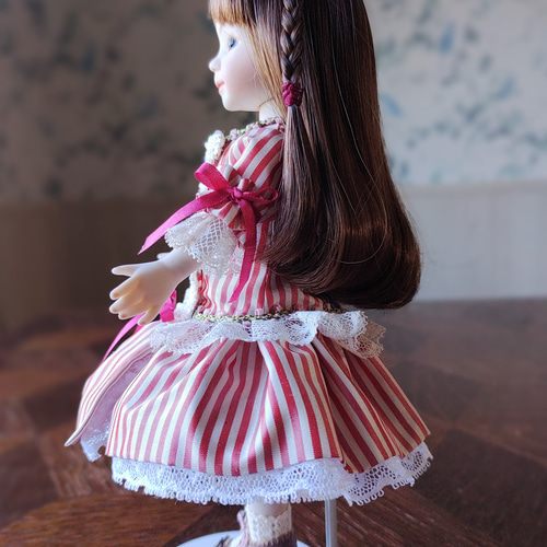 ビスクドール モダンドール 赤白のストライプ シルクワンピース