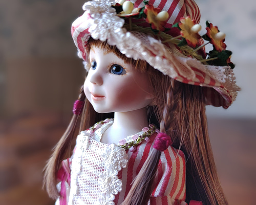 ビスクドール　特大　スタンド付き　赤いコートの人形 Amazon.co.jp: 1/3 1/4 1/6ドール用Bjd 復古風 貴族風 赤ずきん