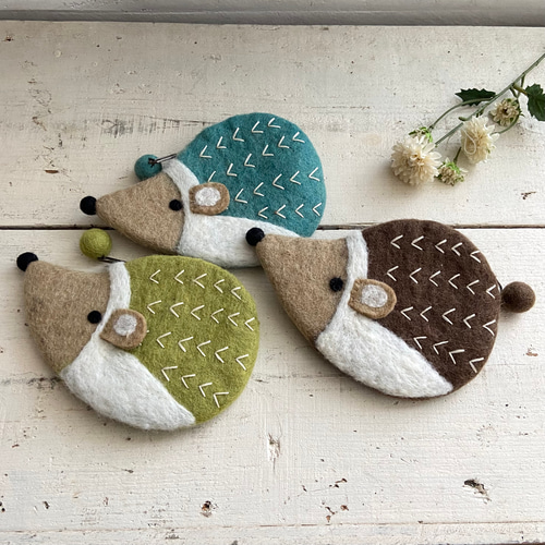 羊毛ポーチ　ハンドメイド オリジナル 羊毛 フェルト ハリネズミ ポーチ ハンドメイド ポーチ orb