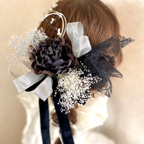 黒のベルベットリボンと芍薬の髪飾り ブラック シルバー 銀箔付き 成人