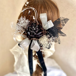 黒のベルベットリボンと芍薬の髪飾り　ブラック　銀箔付き　成人式　結婚式　卒業式　振袖　袴　 3枚目の画像
