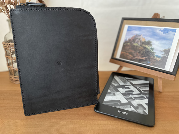 外へ持ち歩きたくなる♪レザーで作ったKindleケース（ブラック） iPad