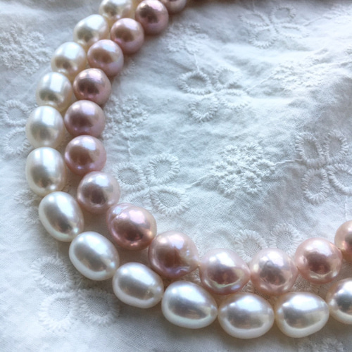 ピンクの真珠のネックレスは9.0-10 mmの丸い大きな真珠です。42 弱かっ 