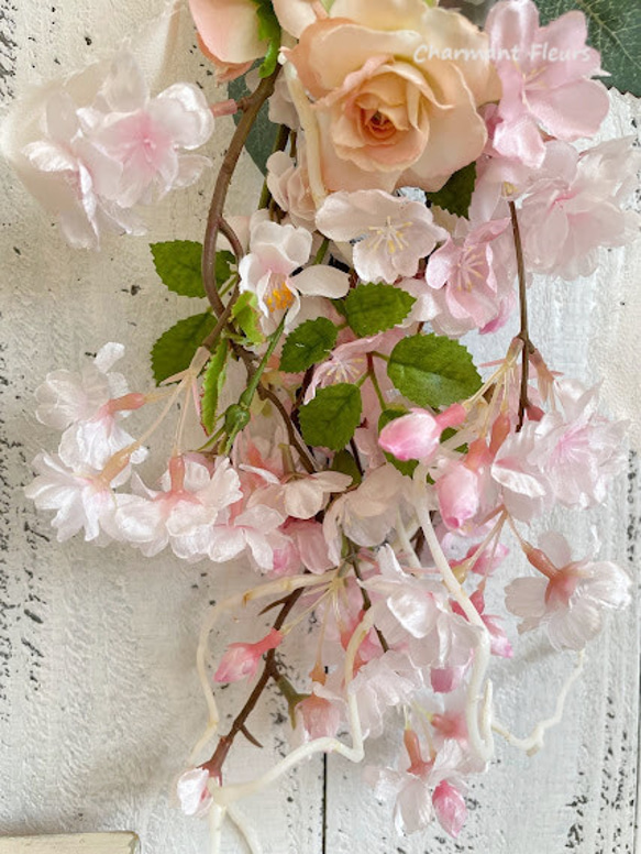 「さくらとミニバラのスワッグ」、卒業・入学・ブライダルお祝い 3枚目の画像