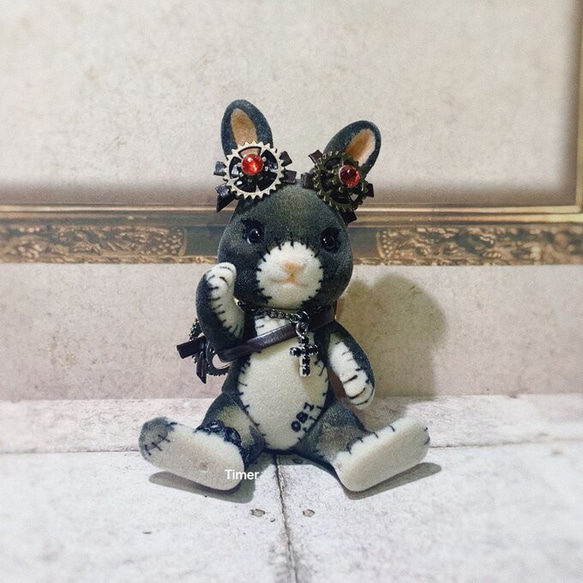 カスタム ウサギファミリー ホワイト シルバニアファミリーの人形 「Steampunk Toy Bunny」OB1 シー 3枚目の画像