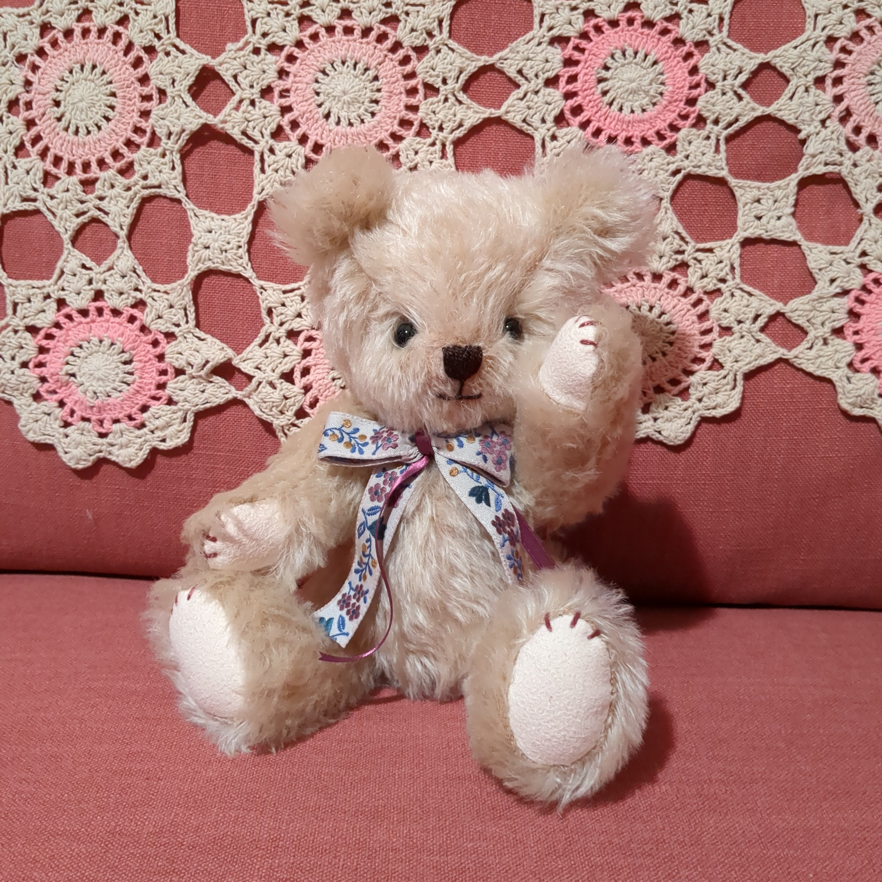 フワッとベージュのにっこりくまさん