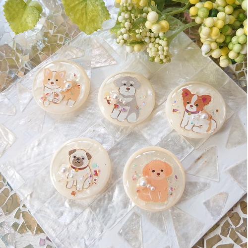 在庫処分価格】くまちゃんティアラ☆6個 k42 クマ/ボタン/カボション 