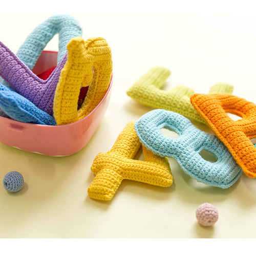 ハンドメイド 幼児向け知育玩具 アルファベット 数字 編みぐるみレシピ