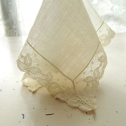 ✿ フランスヴィンテージ 繊細なヴァランシエンヌレースの