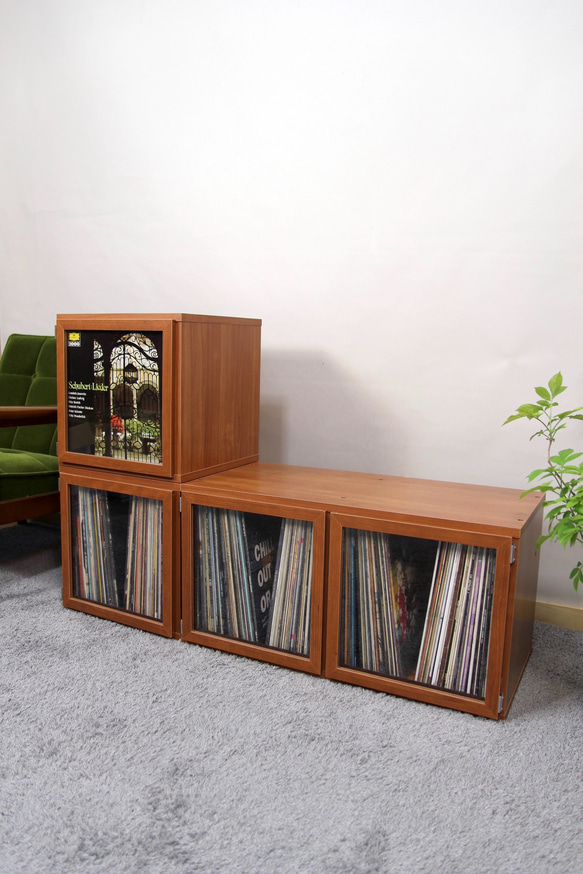 LPレコード収納 | アクリル付き扉 | おしゃれなキャビネット | レコードラック・ディスプレイ棚・ターンテーブル台 8枚目の画像