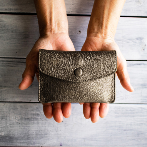 イタリアレザー財布 手に馴染むふっくらコンパクト財布【ブロンズ