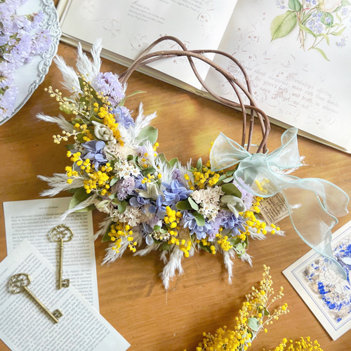 ミモザ、ラベンダー春のドライフラワーリース❁⃘*.゜とswag