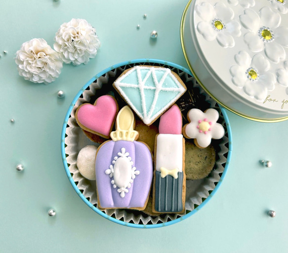 お誕生日やお礼ギフトに♡コスメアイシングクッキー缶 1枚目の画像