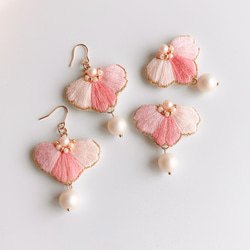 春色 ピンク の 桜 と パール が 揺れる 花びら 刺繍 ピアス　イヤリング aicco 12枚目の画像