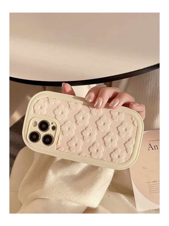 オリジナルスマホケース　もふもふ　お花　iPhoneケース 　大人かわいい 1枚目の画像