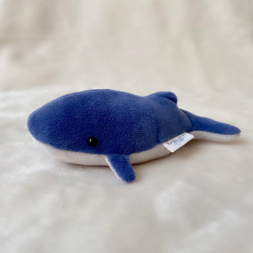 ⭐︎受注制作⭐︎手乗りカラフルクジラさん ぬいぐるみ マスコット
