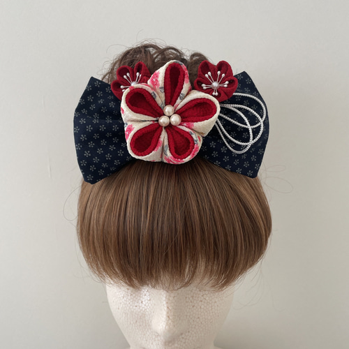 つまみ細工髪飾りリボン　　白　　　ゴールド　ピンク　赤　紺色 つまみ細工髪飾りリボン 白 ゴールド ピンク 赤 紺色