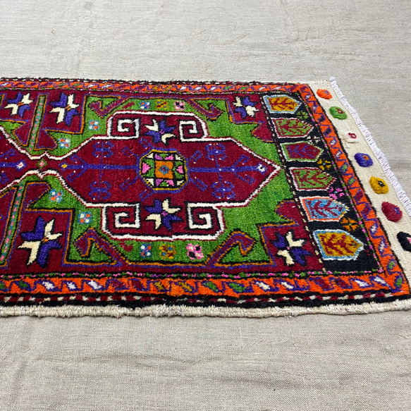 手織りトルコ絨毯 123x54cm ヴィンテージラグ 3枚目の画像