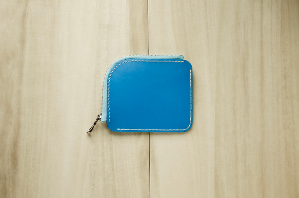 【在庫限り品】【春財布】虹色ファスナー 青空ブルーのシンプル・ウォレット　 4枚目の画像