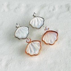 送料無料】貝殻ピアス 小ぶり 白蝶貝 シルバーSV925 2色展開 ピアス