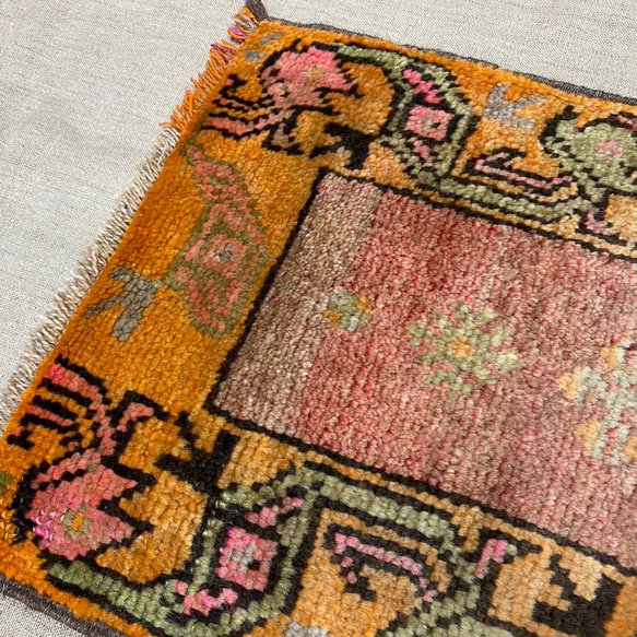 手織りトルコ絨毯 72x41cm ヴィンテージラグ 5枚目の画像