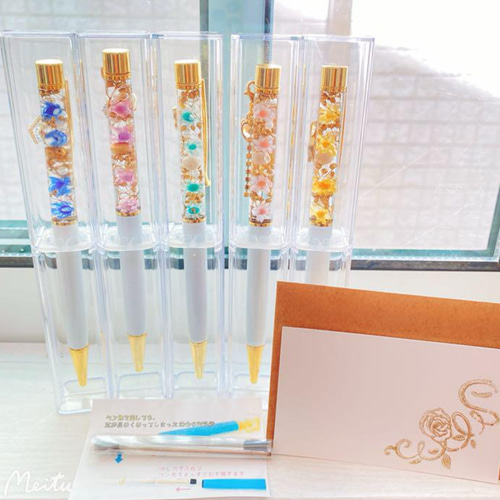 お名前入り可能‪✿ギフトに...ハーバリウムボールペン～替え芯1本付き‬ 