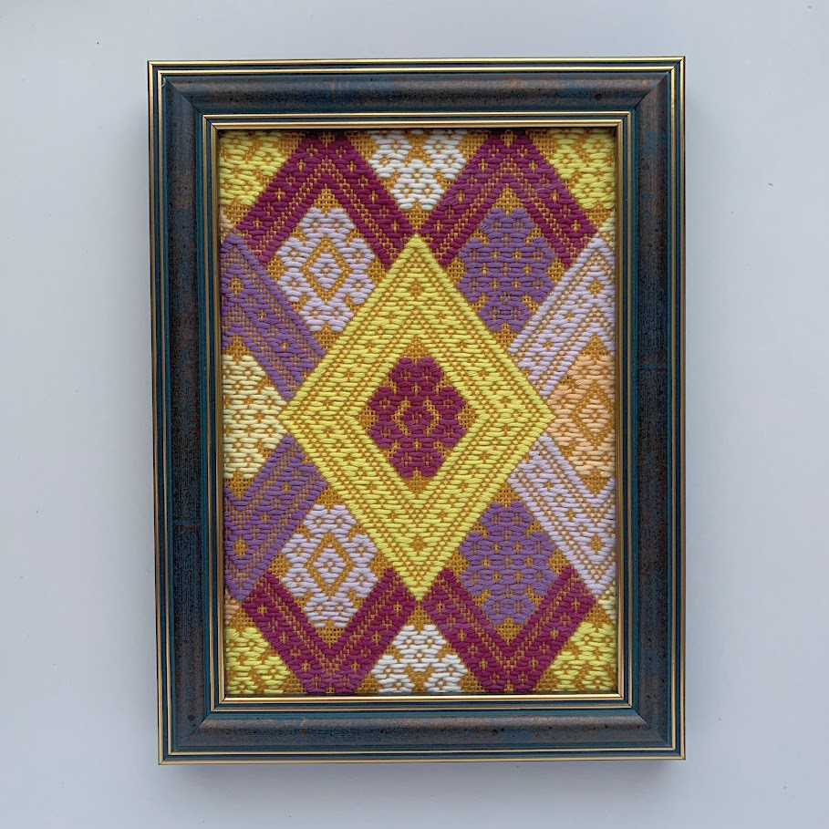 【一点もの】こぎん刺し・アート◆古作図案アレンジの額装◆縦長・花〈no2〉