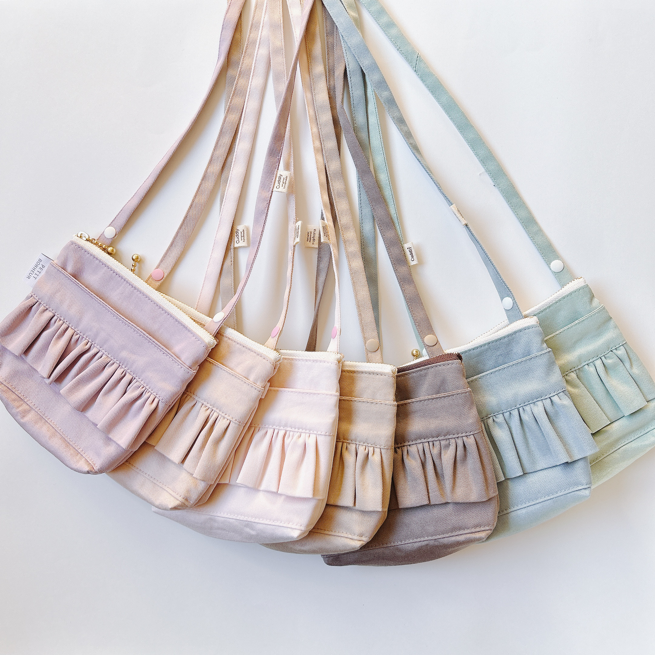 移動ポケットオーダー受付中☆ショルダー紐☆フリル☆フタにファスナー☆ハンドメイド 移動ポケットオーダー受付中☆ショルダー紐☆フリル☆フタにファスナー