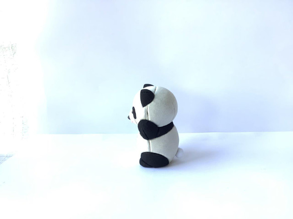 伝統織物のトップブランド塩沢織木目込み人形 　パンダC熊猫 3枚目の画像